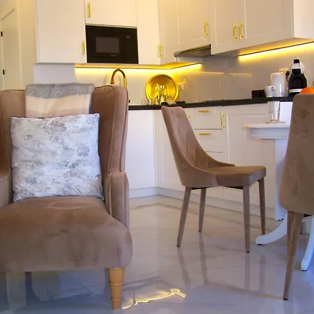 شقة Apartament Nerja
